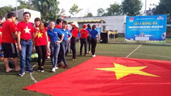 Chi đoàn Quỹ Đầu tư phát triển Đắk Lắk tham dự giải bóng đá mini đoàn khối
